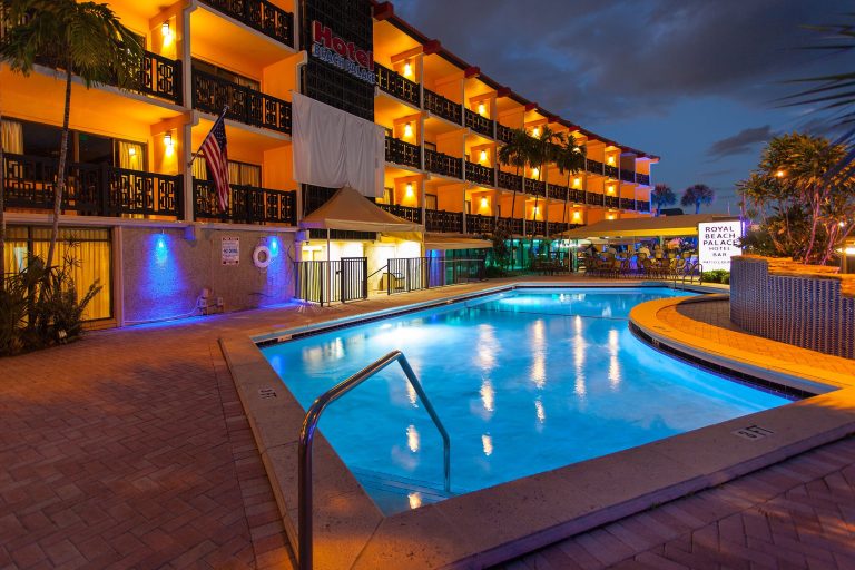 heated pool 768x512